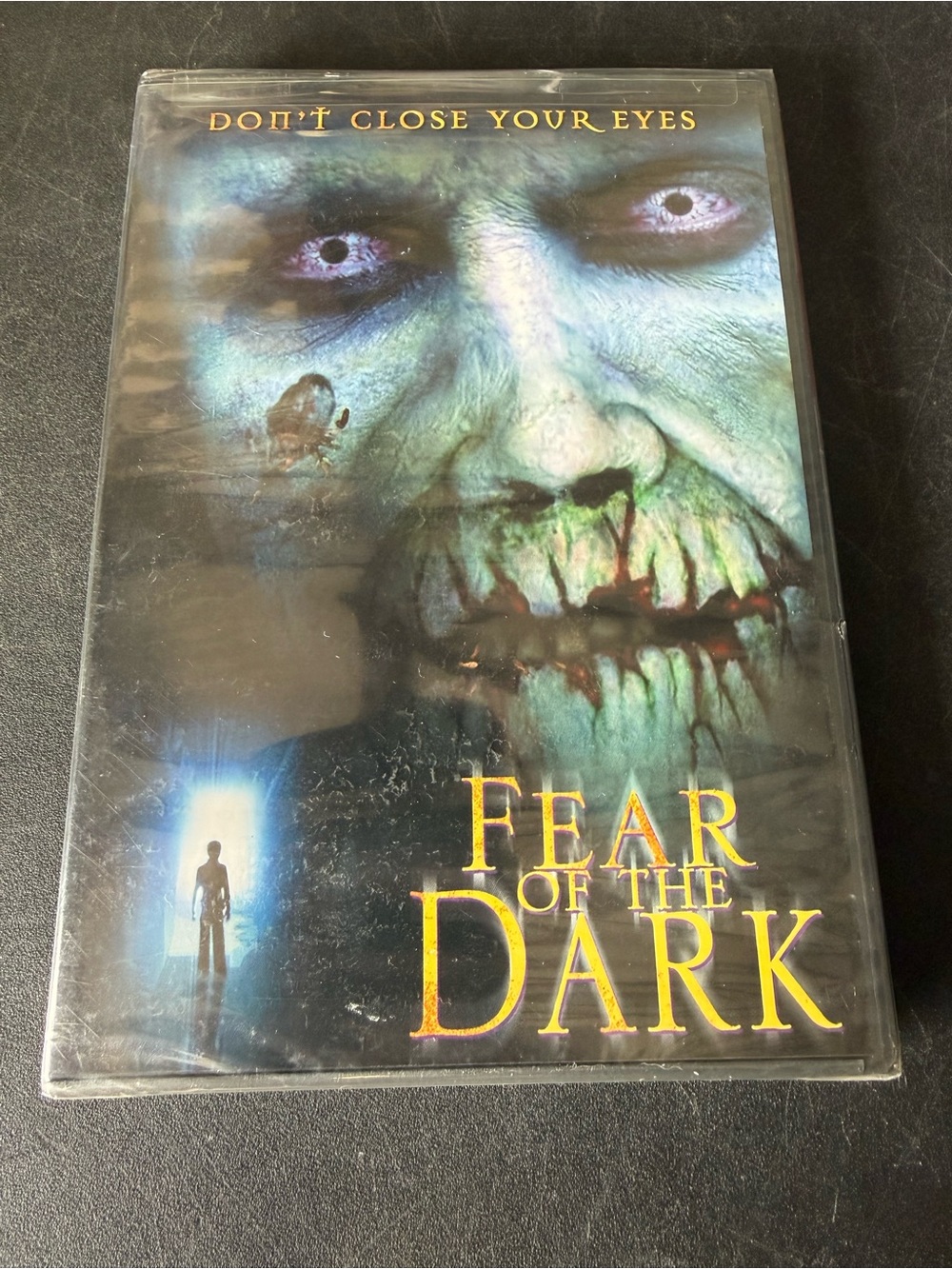 Fear of the Dark (DVD Widescreen) Horror Movie Don't Close Your Eyes New Sealed